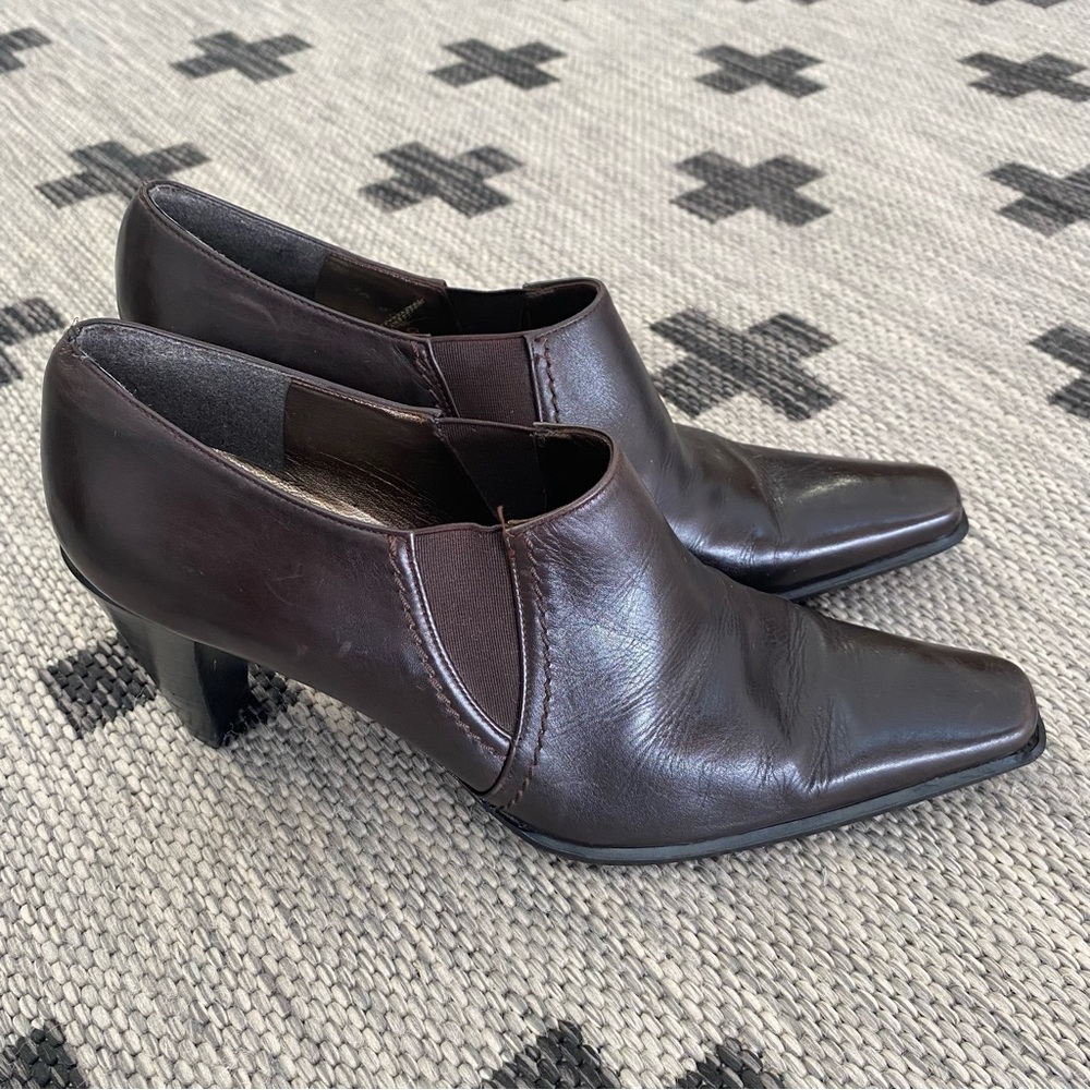 Stuart Weitzman Vintage Brown Booties Size 7 1/2